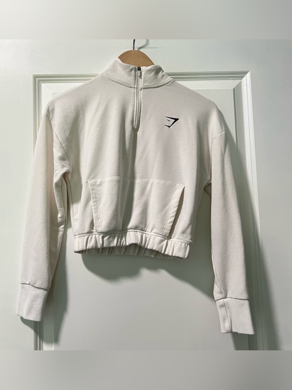 Gym Shark Women’s Training Pippa Pullover Size XS (2-4) Cream/ Off White Crop